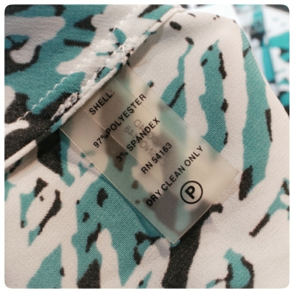 Calvin Klein sleeveless top PXs/PS (petite) - Picture 4 of 4